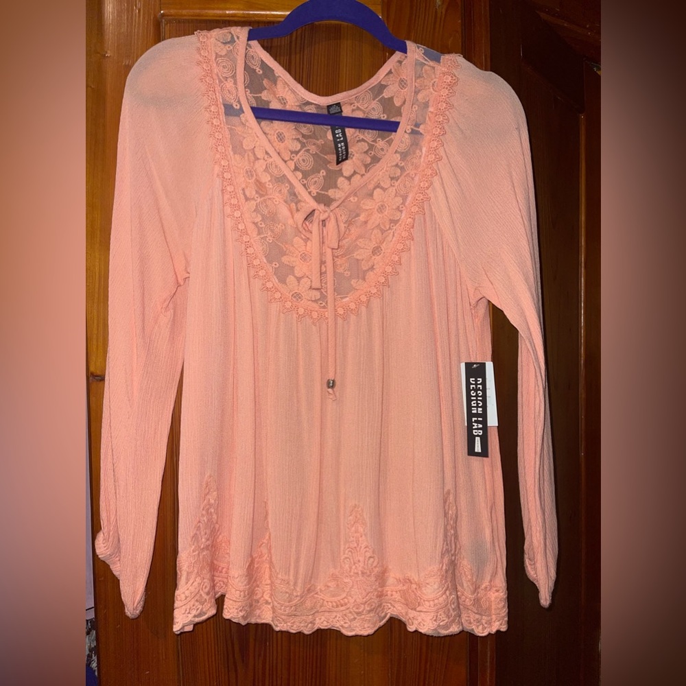 NWT Size LG